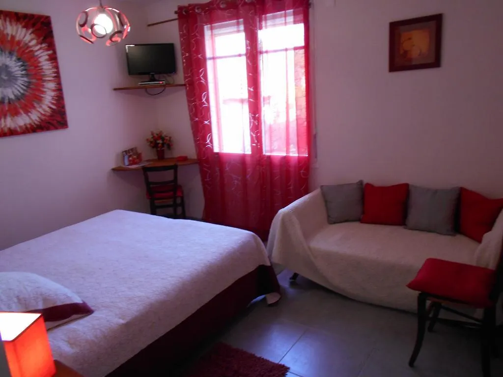 Les Tilleuls B&B Orange  3*, Orange (Vaucluse) Frankrijk