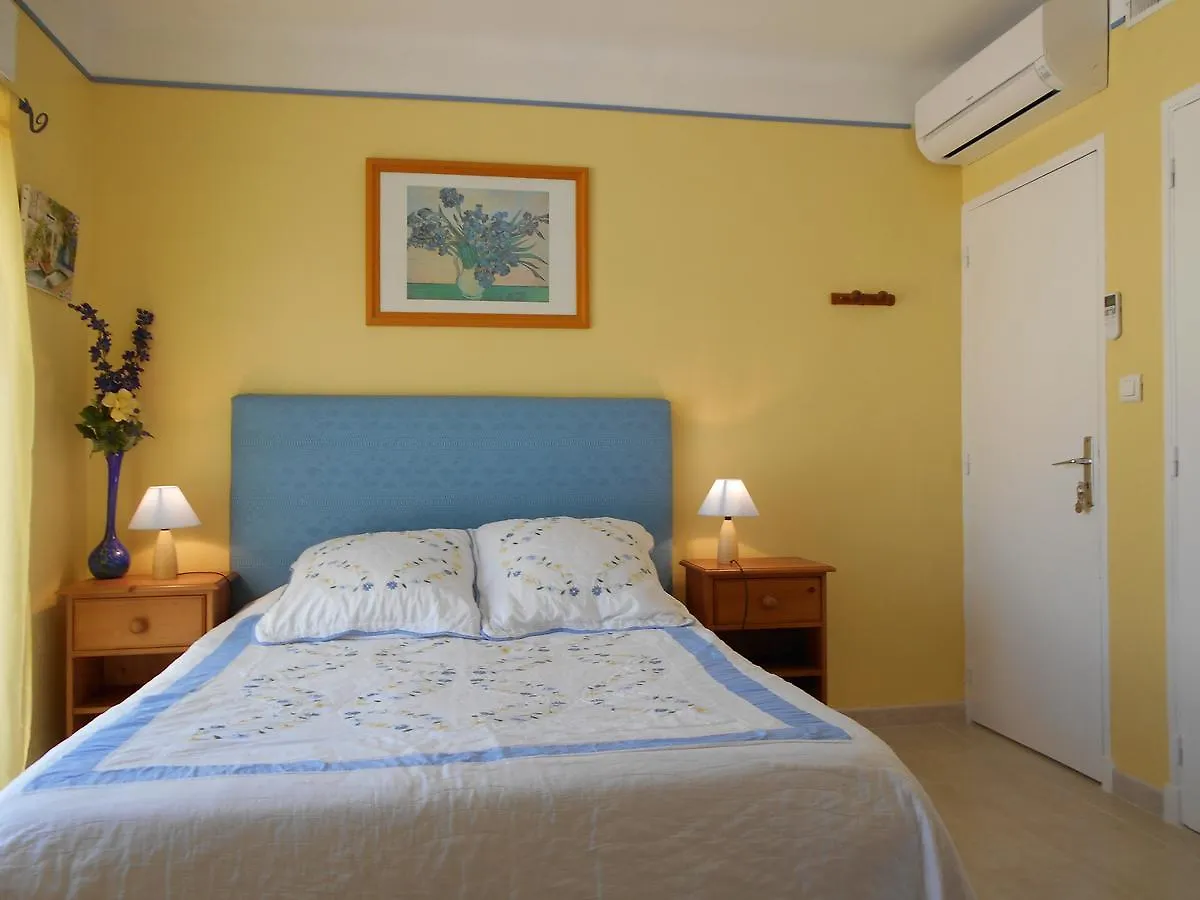 Les Tilleuls B&B Orange  Bed & Breakfast Orange (Vaucluse)