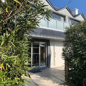 https://logis-le-gavrinis.inbrittany.com