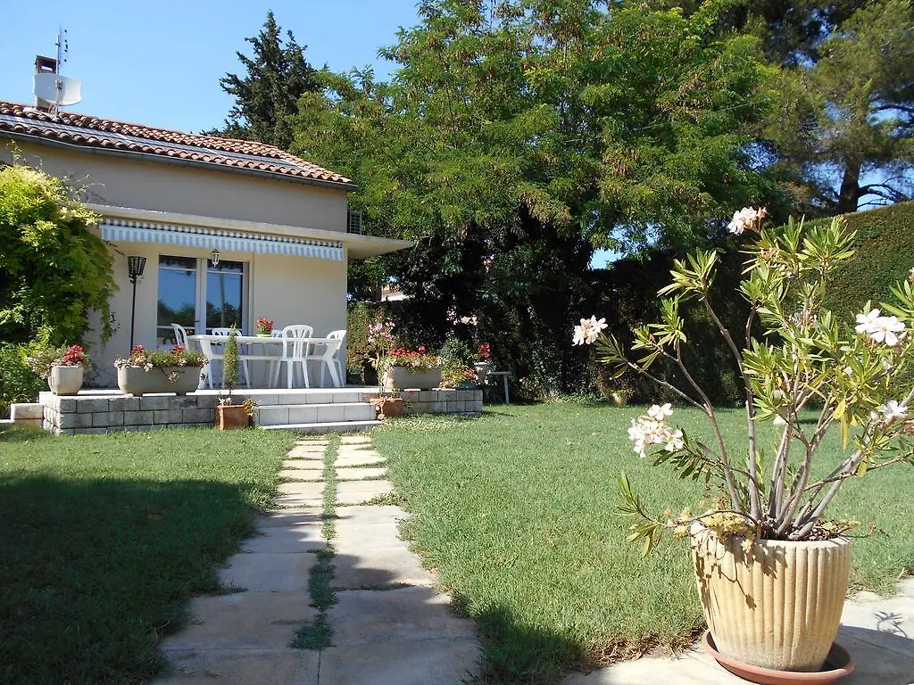 Bed & Breakfast Les Tilleuls B&B Orange